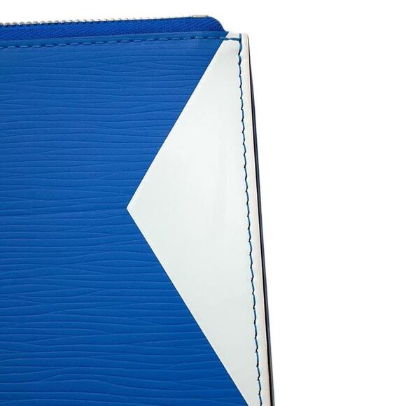 LOUIS VUITTON Blue Clutch Bag - Picture 8 of 16